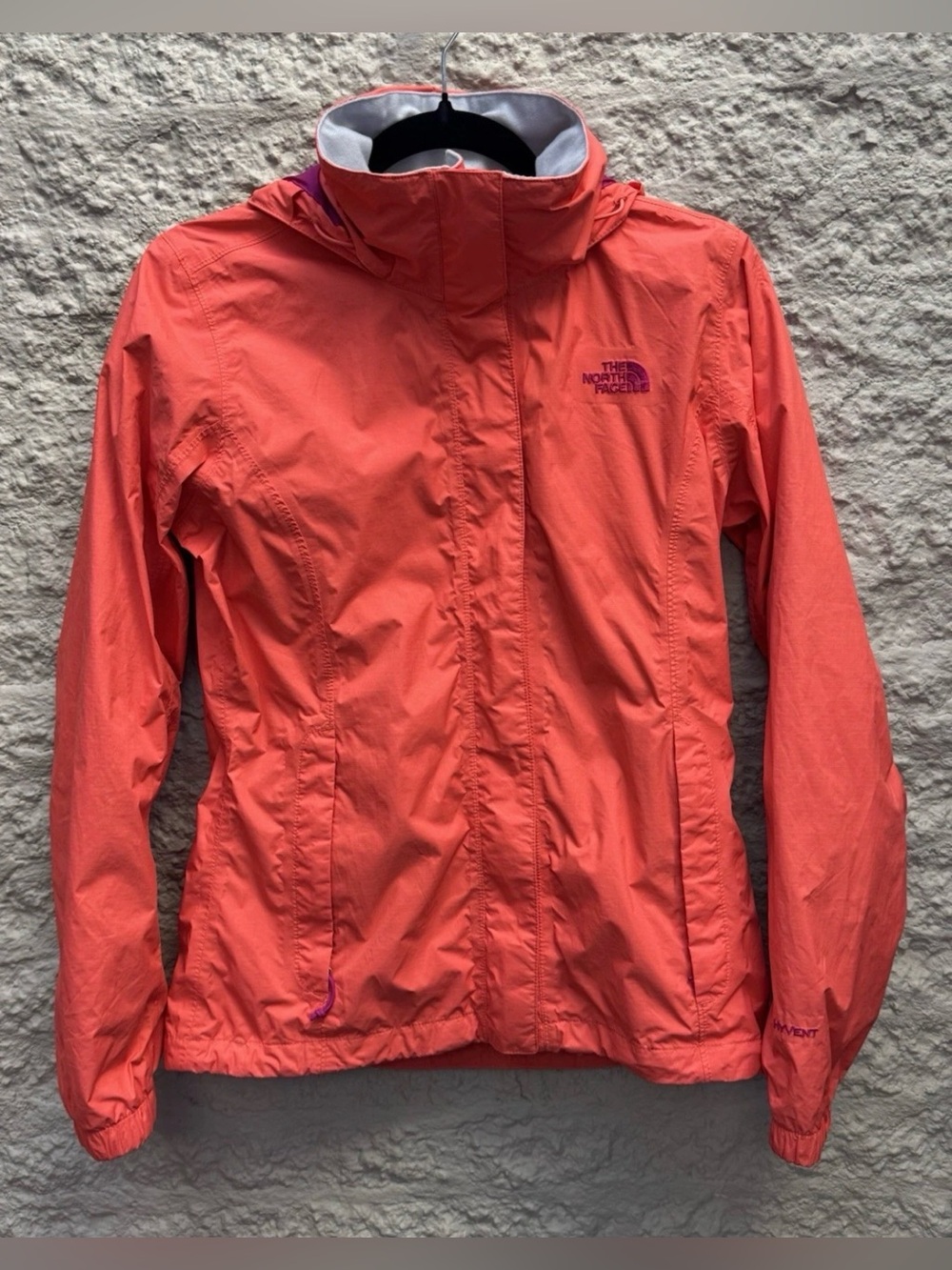 The North Face HyVent Women’s Small Coral Pink Hooded Rain Jacket Waterproof